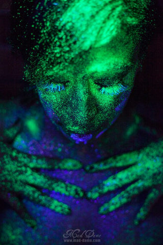Mini UV GLOW Photoshoot