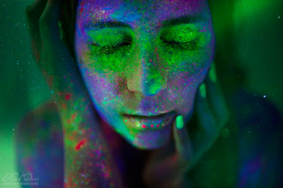 Mini UV GLOW Photoshoot