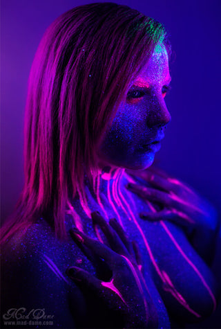 Mini UV GLOW Photoshoot